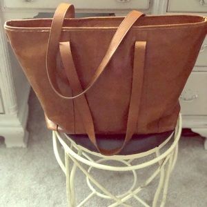 Mulholland Leather Purse